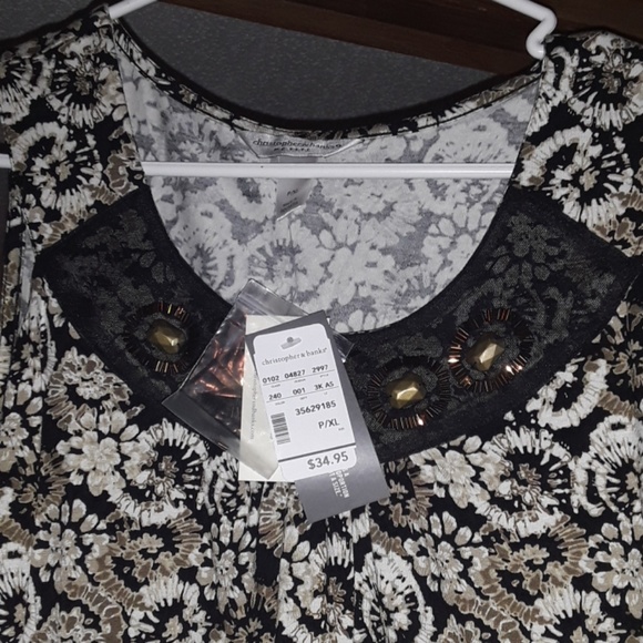 Beautiful top new with tags Christopher &banks - Picture 2 of 2